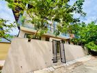 Thalawathugoda Modern 3-Storey House