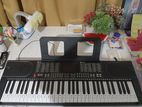 The Bd Music Bd-616 Electronic Full Size, 61 Key Keyboard