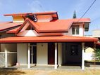 Three bedrooms Luxury House for rent at Lion city