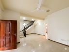 Three-Storey House for Rent in Piliyandala. gonamadiththa