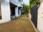 Three Storied Fully Furnished luxury House For rent in Kotte