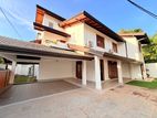 Three Storied Luxury House in Nugegoda