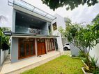 Three Storied Modern Luxury House for Sale Close to Kottawa Malabe Rd