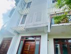 Three Story House for Rent - Rajagiriya (EM007AK)