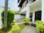 Three-story house for sale in Kotte