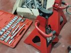 Three wheeler Repair tools
