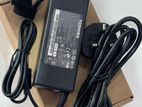 Toshiba Big Pin 90W Adapter