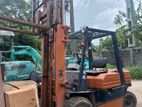 Toyota 2 ton petrol forklift 3 liver