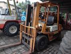 TOYOTA 2.5T CONT.MAST FORK LIFT