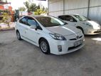 Toyota 3rd Gen Prius For Rent (Hybrid)