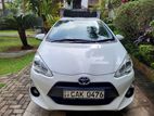 Toyota Aqua 1st owner 73000km 2015