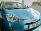 Toyota Aqua 2012