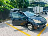 Toyota Aqua 2012