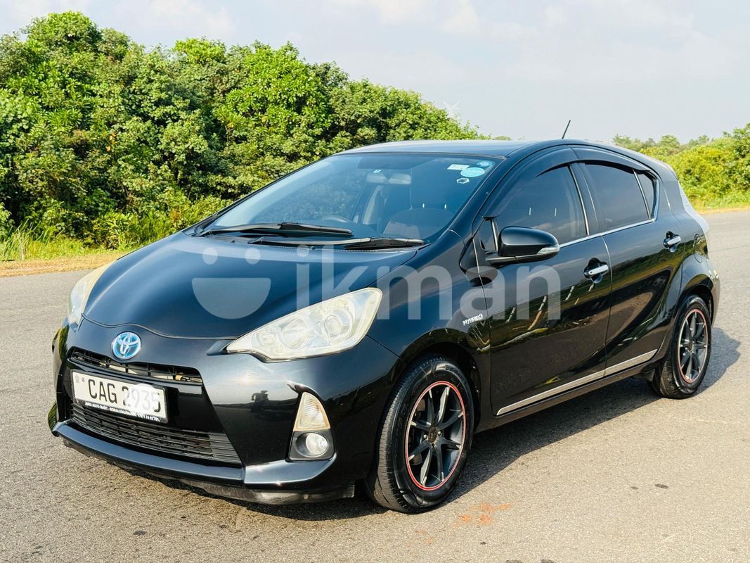 Toyota Aqua G Grade 2013 for Sale in Boralesgamuwa | ikman