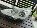 toyota aqua head light