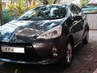 Toyota Aqua Hybrid G grade 2014