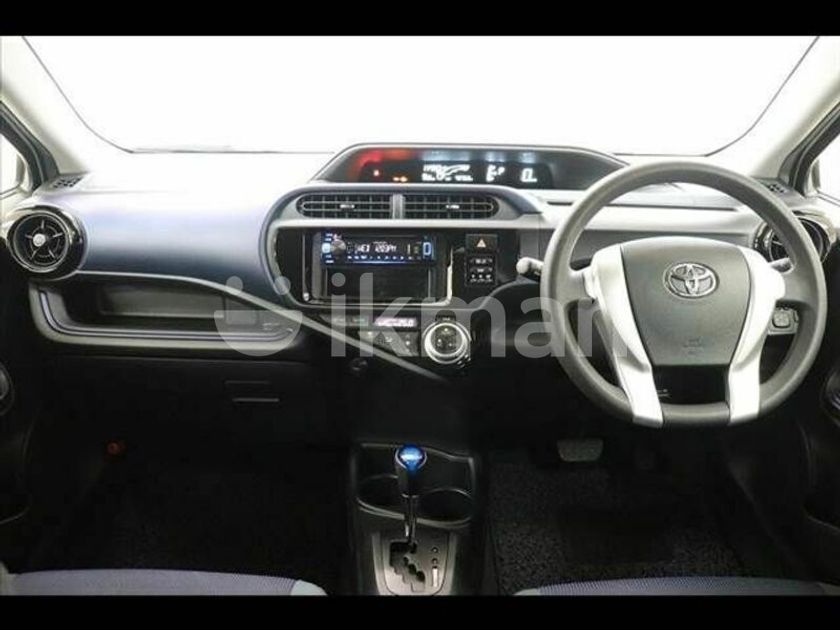 Toyota Aqua NHP10 Airbag Complete Set in Ja-Ela | ikman