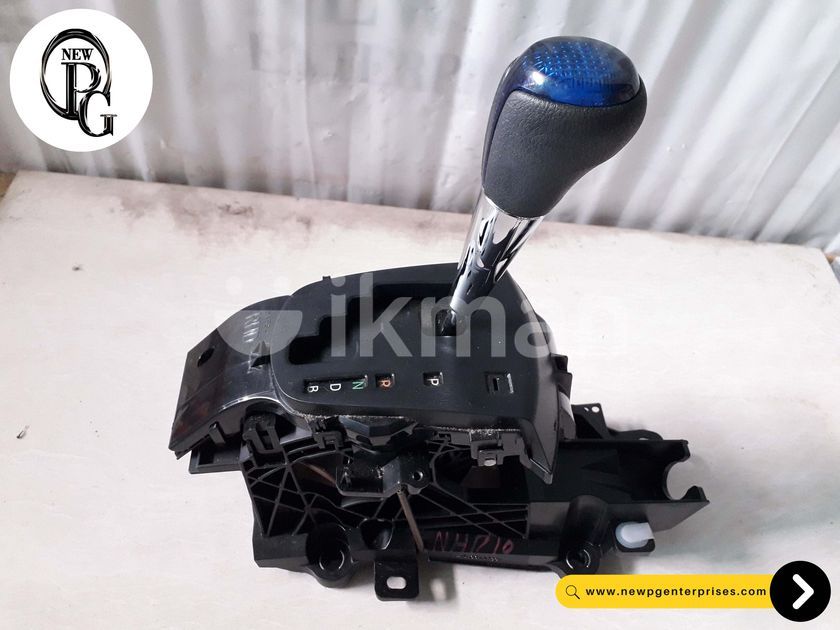 Toyota Aqua NHP10 Gear Shifter in Kurunegala City ikman