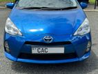 Toyota Aqua prius C 2014