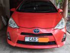 Toyota Aqua Prius c 2014