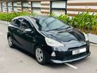 Toyota Aqua S GRADE 2014