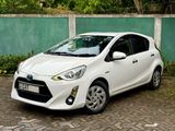 Toyota Aqua S Urban LED 2015