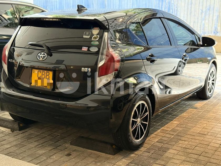 Toyota Aqua Urban 2015 for Sale in Colombo 2 | ikman