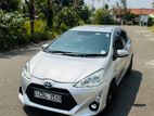 Toyota Aqua Urban 2015