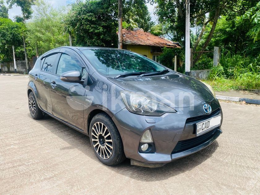 Toyota Aqua(Hybrid)Car-For Rent in Pannipitiya | ikman