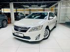 Toyota Camry HYBRID 2013
