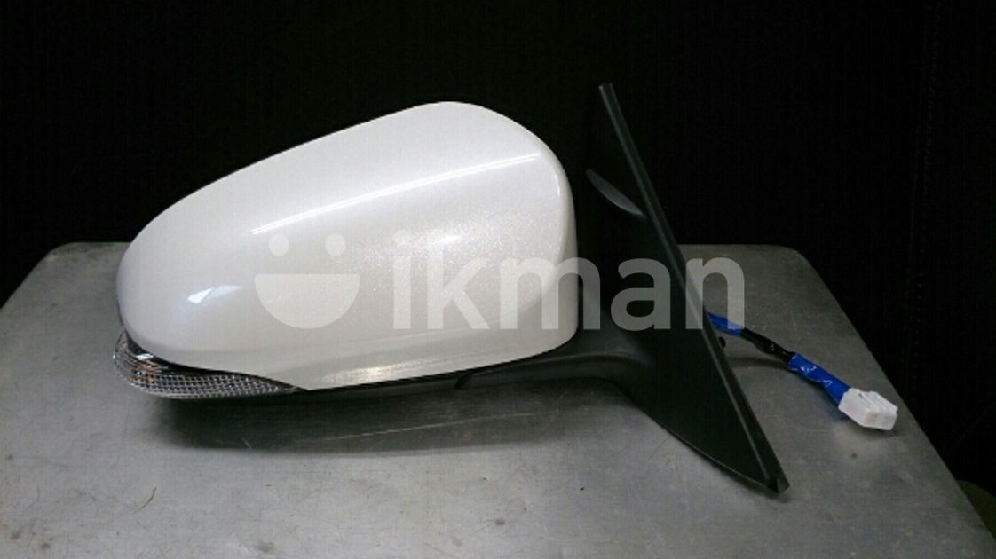 Toyota Camry Side Mirror Parts for Sale in Maharagama ikman