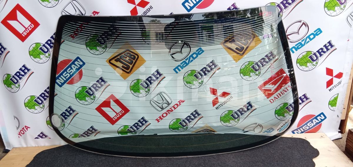 Toyota Carina AT 211 Rear Windscreen for Sale in Kottawa ikman