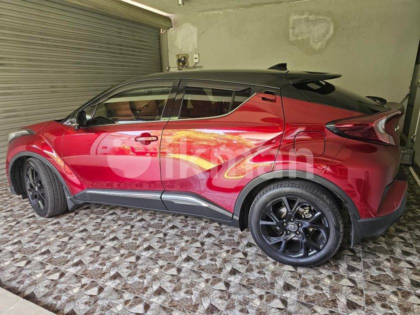 Toyota CHR 2019 for Sale in Colombo 2 | ikman