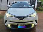 Toyota CHR NGX 50 AWD 2017