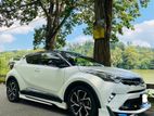 Toyota CHR NGX10 2018