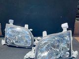 Toyota CR41 Noah Crystal Headlight Set