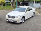 Toyota Crown Royal Saloon 2012