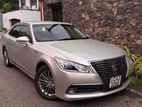 Toyota Crown Royal Saloon 2013