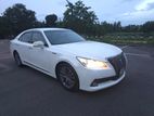 Toyota Crown Royal Saloon 2014