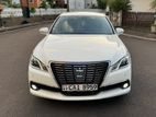 Toyota Crown Royal Saloon 2015