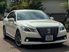 Toyota Crown RoyalSaloon 2015