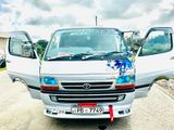 Toyota Dolphin 172 2002