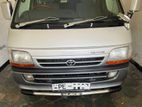 Toyota Dolphin 172 Super GL 2002