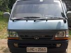 Toyota Dolphin 1998