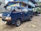 Toyota Dolphin GE112 Van 2001