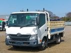 Toyota Dyna 12.5' power door 2018