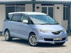 Toyota Estima E-Four 2011