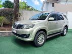 Toyota Fortuner 2012