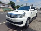 Toyota Fortuner 2013