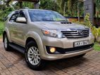 Toyota Fortuner Diesel-Auto-7 Seater 2013